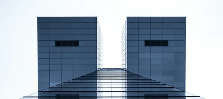 Steuern beim Unternehmensverkauf - Detailaufnahme des Kranhauses