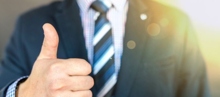 Einbringung: Einzelunternehmen in GmbH umwandeln (steuerneutral) - Daumen hoch